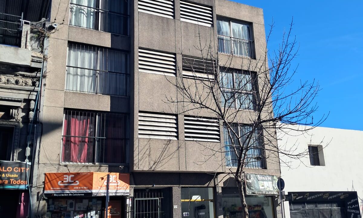 6a7ea487-64db-4b9b-b870-fab51e804823.jpeg10