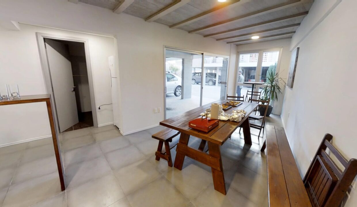 8edef9d6-2c37-4266-b6d3-cbc2e425fc6e