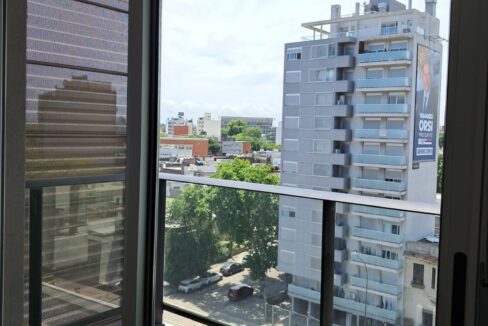 b0d65776-d45e-43bb-985c-8558362dd31c