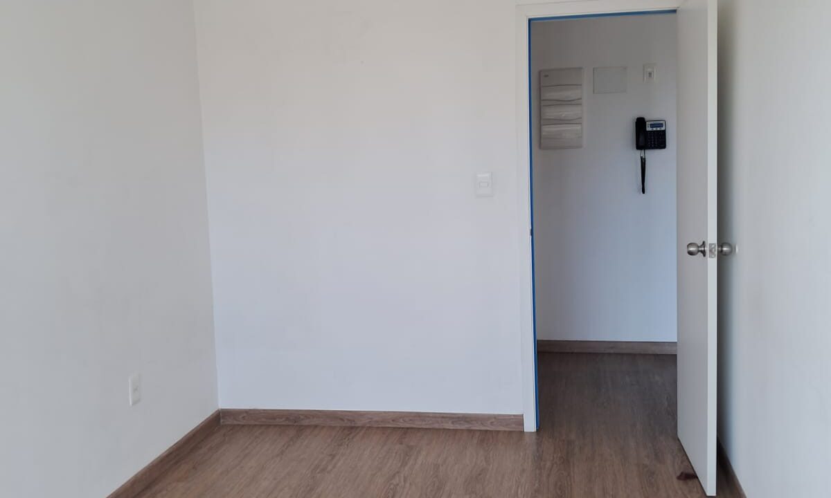 73cbfeff-3fff-43ca-ac1b-af2df7ee15ad