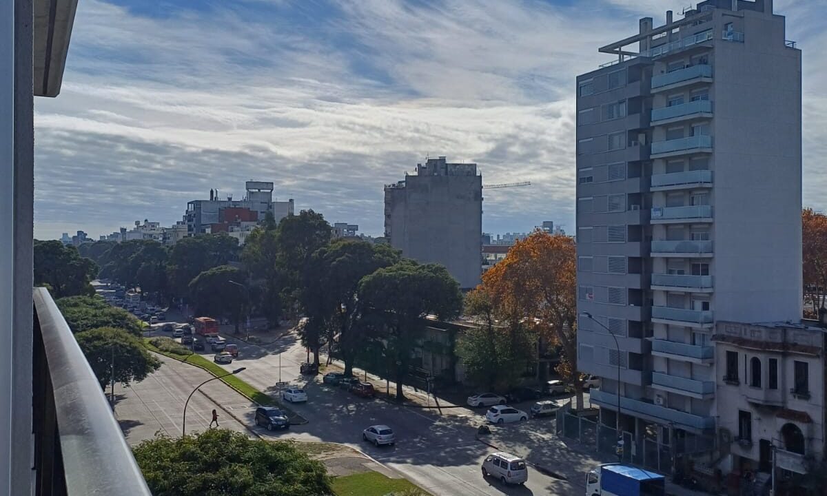 c6d7792b-9926-4f59-a12a-7a1b3b0b8e39